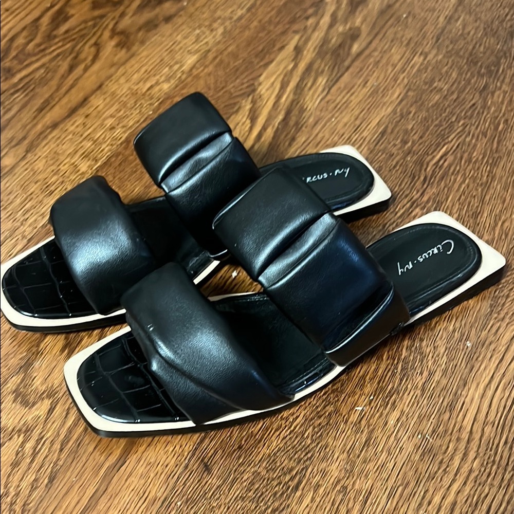 Circus by Sam Edelman Black Sandals